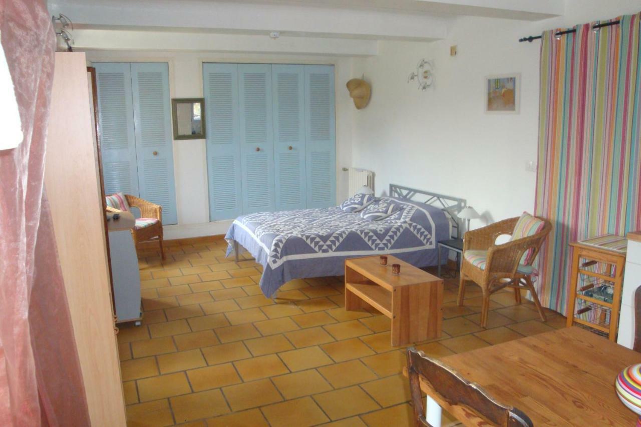 Studio En Provence Aubagne Exterior photo